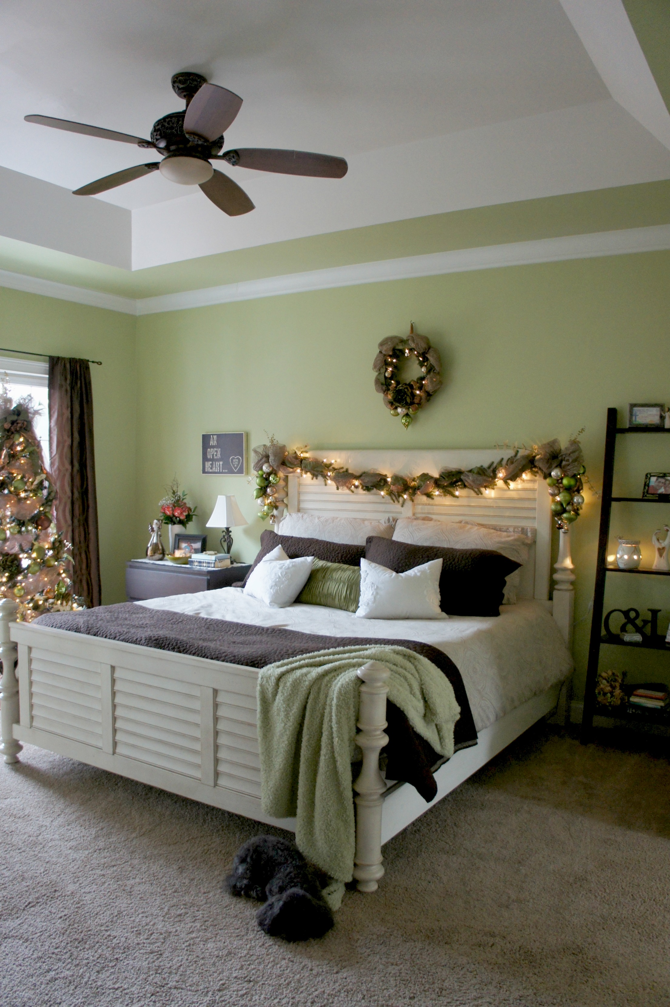 A Christmas Bedroom